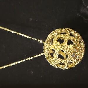 Swarovski Silver Filigree Pendant Necklace